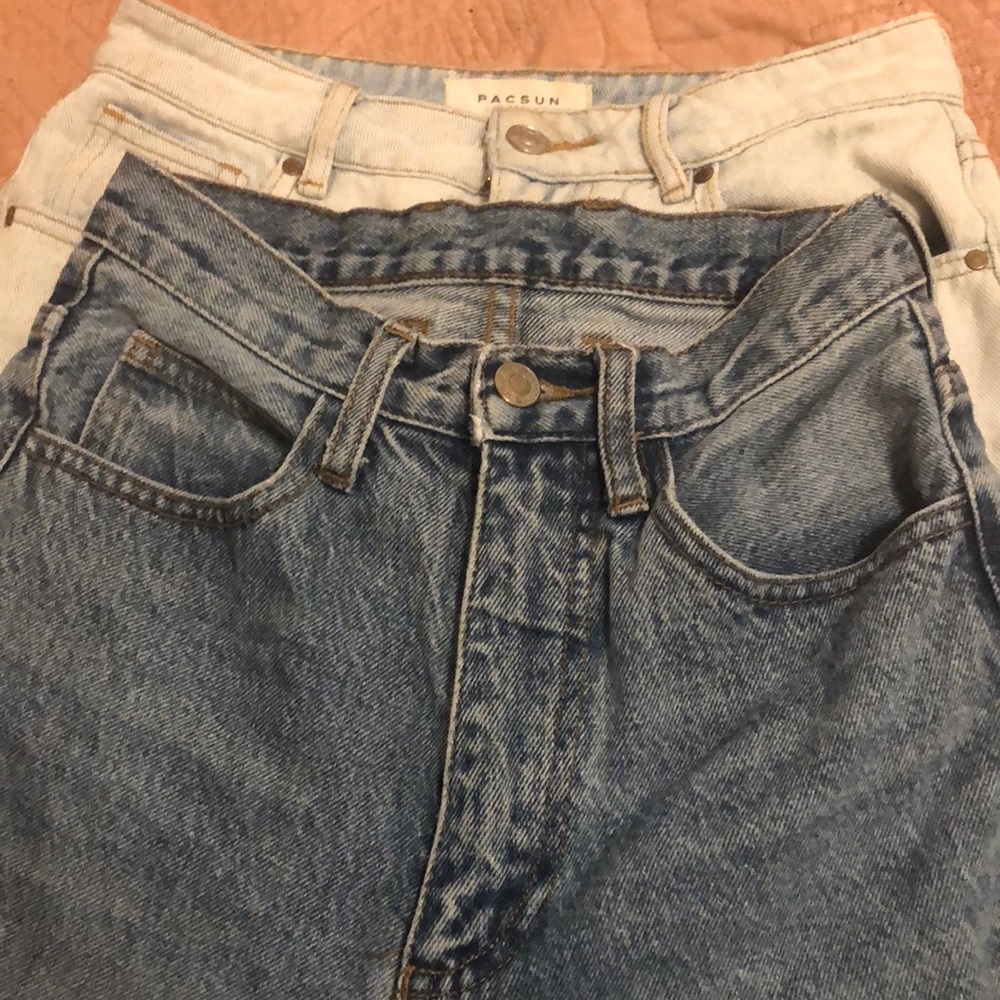 2 High waisted jeans